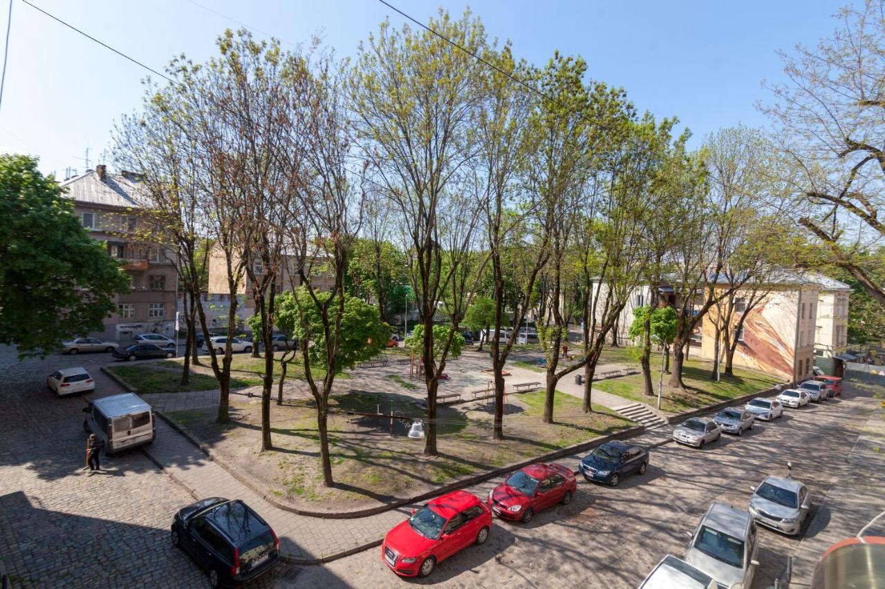 Royal Vip Apartment On Pidmurna 24 Lviv Exterior photo