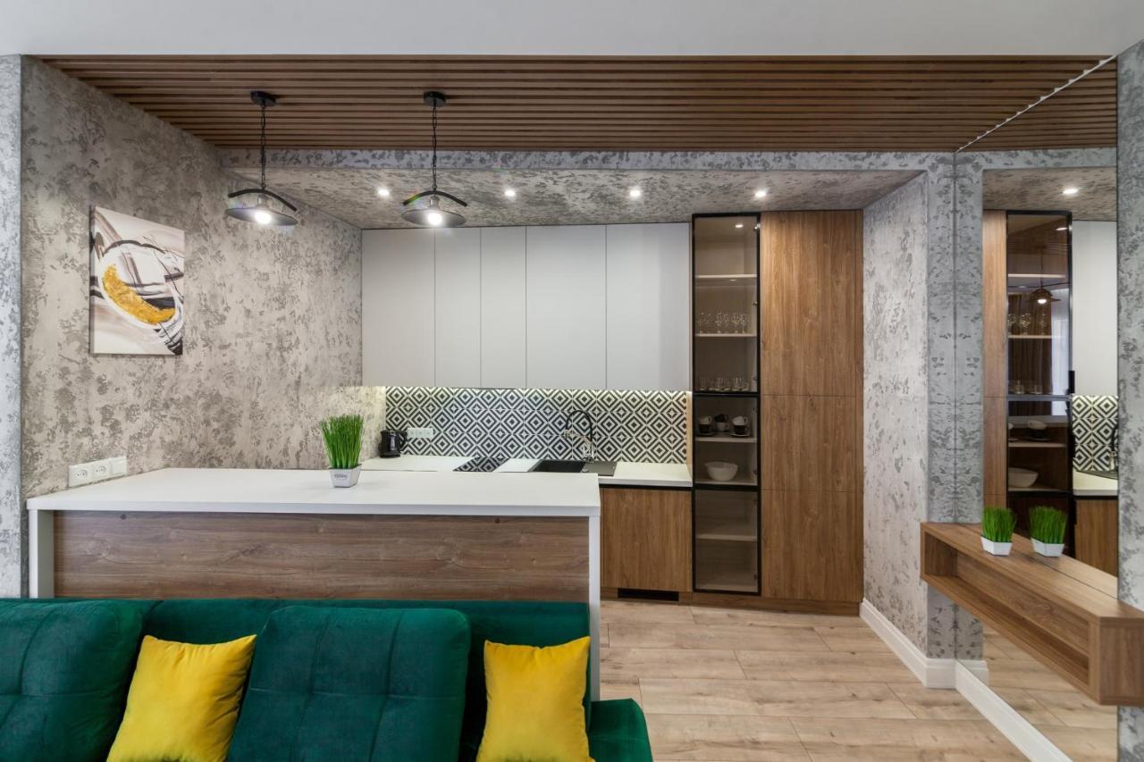 Royal Vip Apartment On Pidmurna 24 Lviv Exterior photo